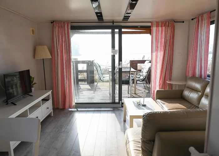 - Eiderufer 2 * Suderstapel